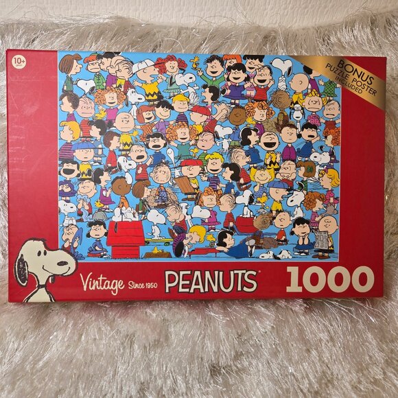 NWT Peanuts Bundle: 1000-Pc Puzzle, Mini Figure Set & Snoopy Solar Bobblehead - Picture 3 of 12